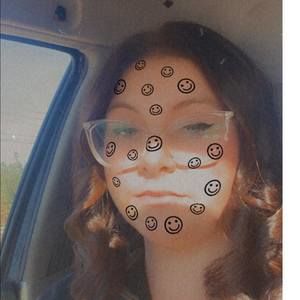 Meet your Posher, Emma-jean